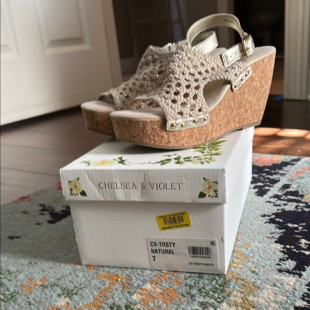 Chelsea & Violet Women's Natural Wedge Sandals